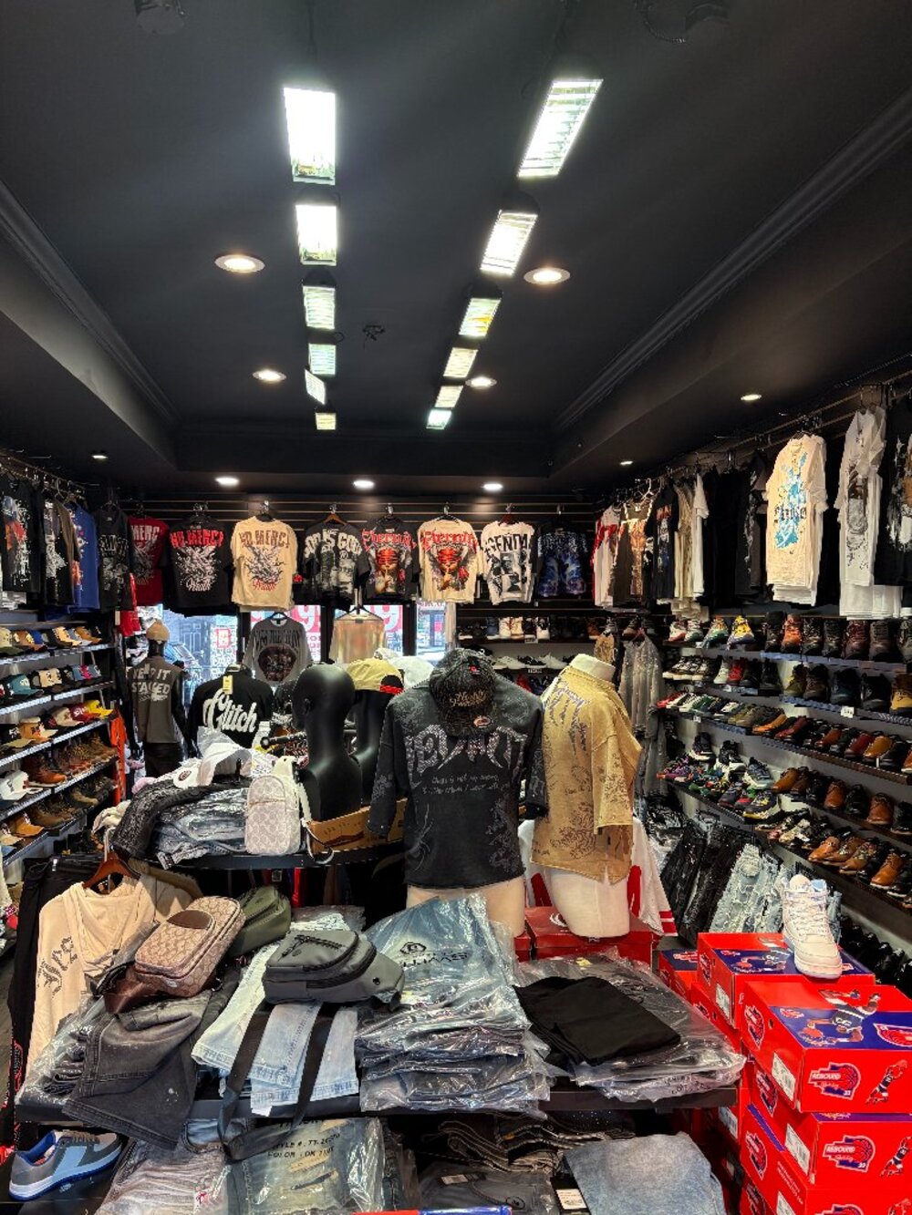 NEW MEN CLEARANCE SALE